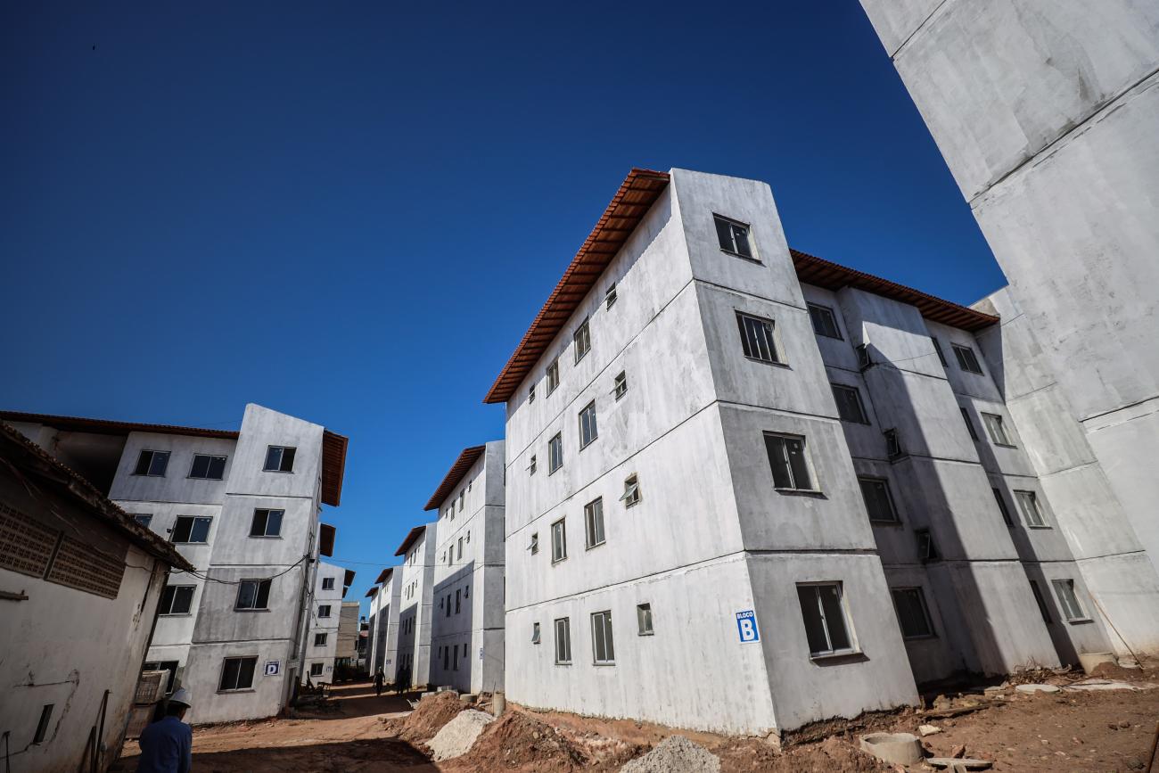 Estado avança com a construção de 400 unidades habitacionais na Terra Firme